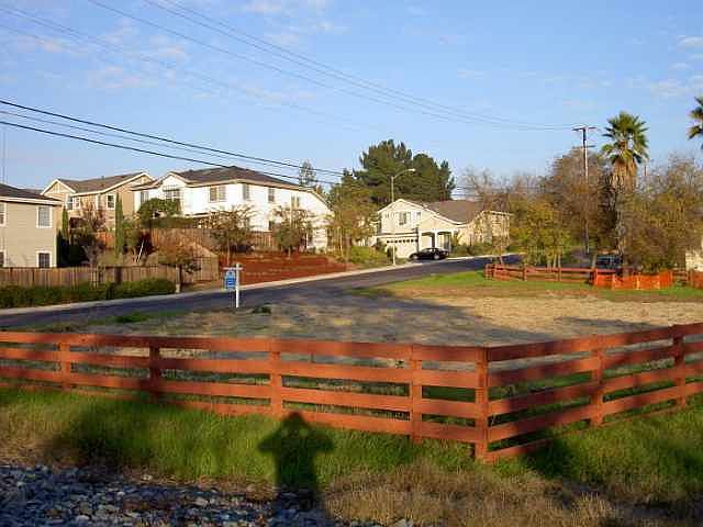 1st image of 1651 1st Ave Parcel B