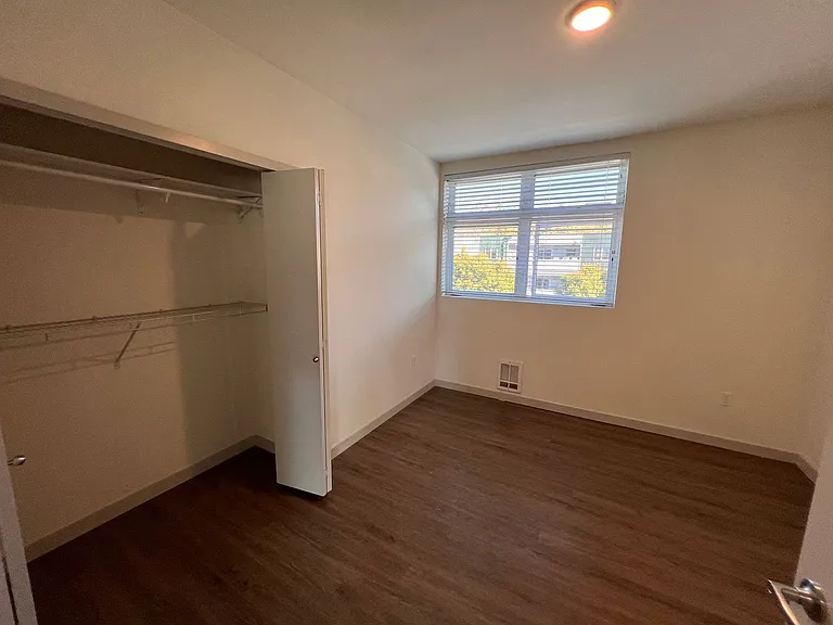 4801 Fauntleroy Apartments — Photo 58