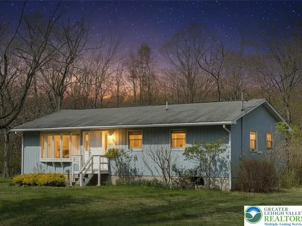 171 Route 191, Newfoundland, PA 18326