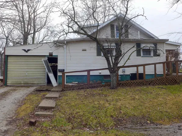 335 E High St, Creve Coeur, IL 61610