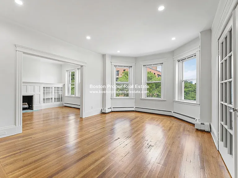 134 Pleasant St #2 — Photo 2