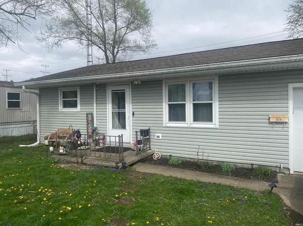 639 N Plum St, Albany, IN 47302