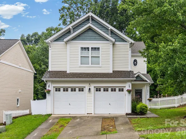 10216 Old Carolina Dr, Charlotte, NC 28214