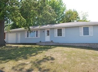 1226 S Spring St, Palmyra, MO 63461
