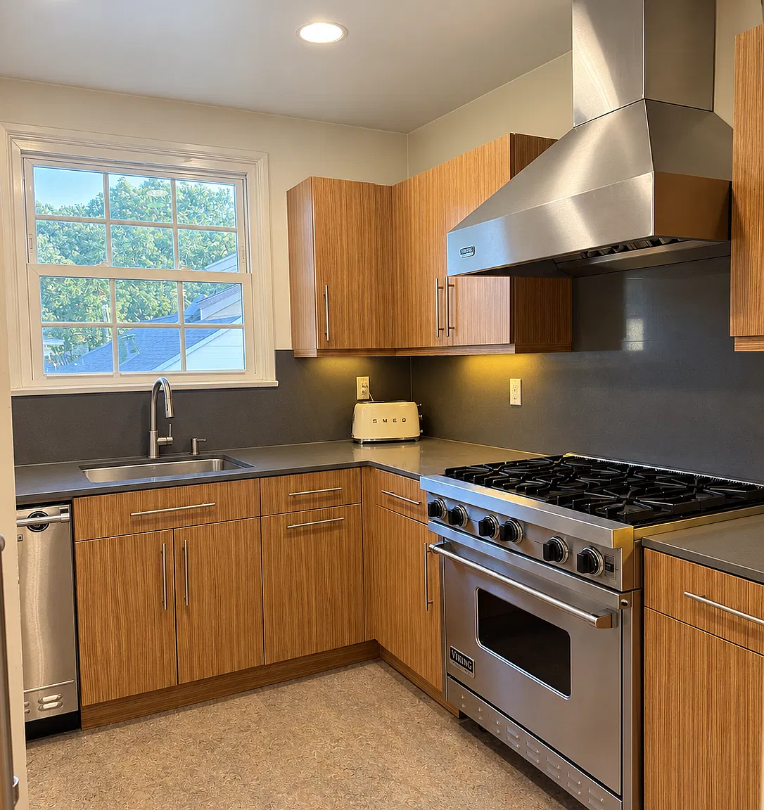 2 bed, 900 sqft, $4,850 — Photo 2
