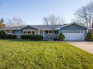 4480 S Hearthside Dr, New Berlin, WI 53151