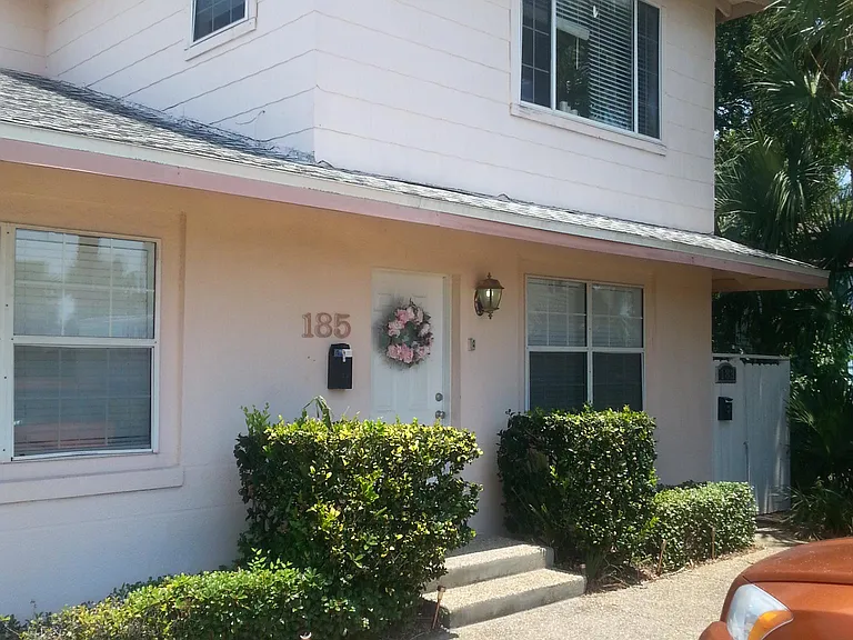 FRONT DOOR / ENTRANCE
