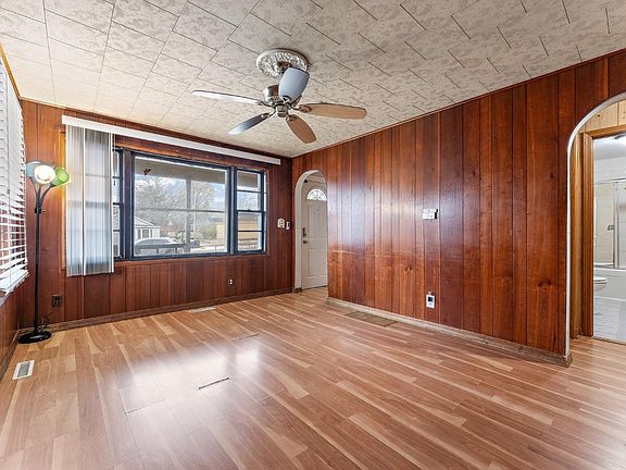 2nd image of 3625 California St