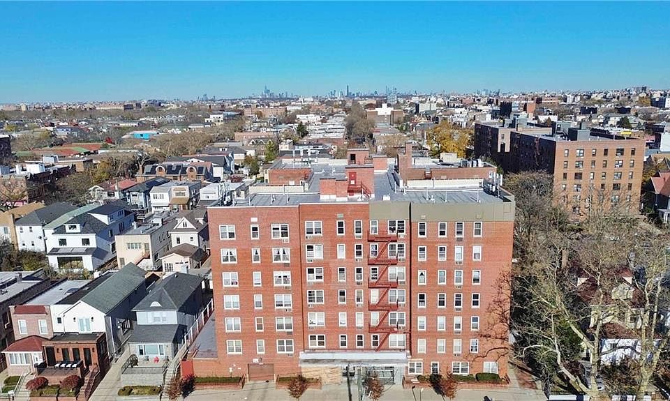 1st image of 735 Avenue W #3H