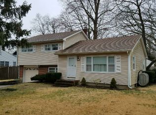 26 Smith Rd, Toms River, NJ 08755