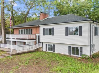 301 Maple St, Branford, CT 06405