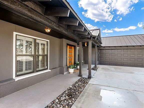 4th image of 480 River Chase Way