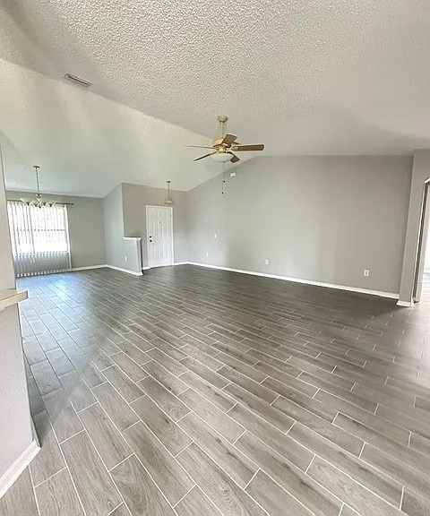 102 Pritchard Dr — Photo 9