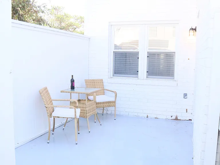 Oakleaf Townhomes — Photo 5