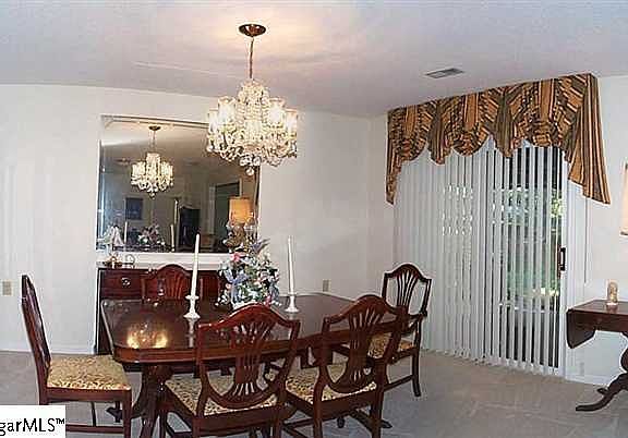 3rd image of 17 Creekdale Ct
