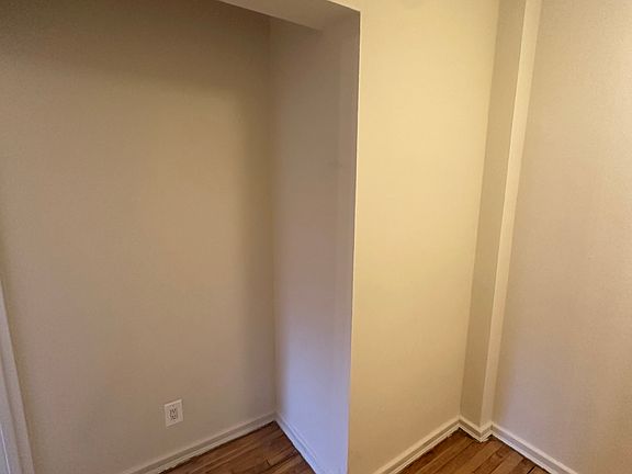 3rd image of 143-30 Barclay Ave #3A