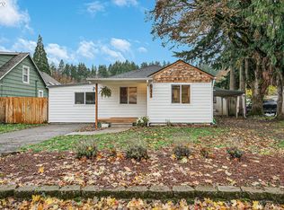 941 Madison St, Silverton, OR 97381