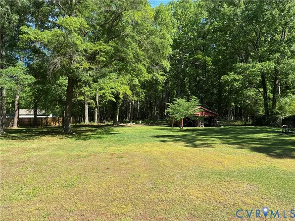 303 N Snead St, Ashland, VA 23005
