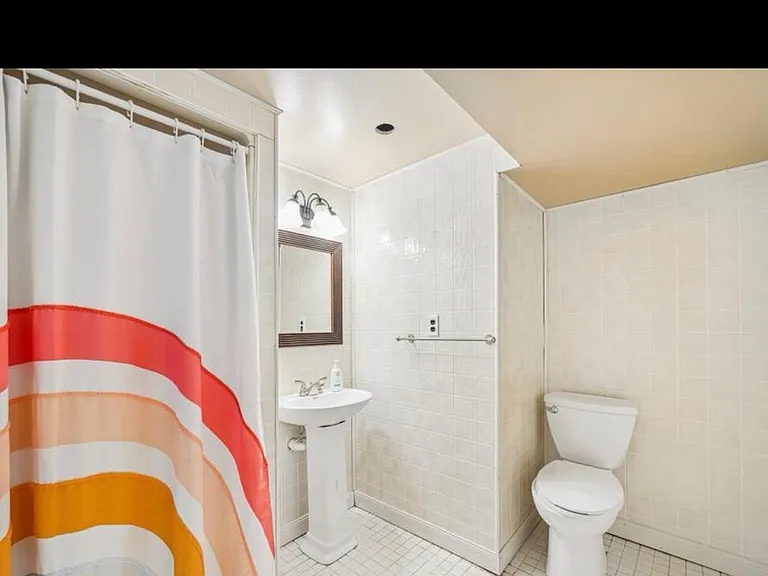 3940 Lasalle St — Photo 18
