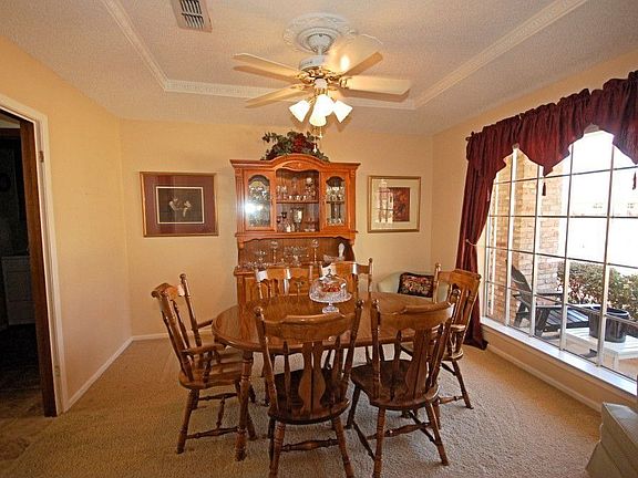 4th image of 1618 Royal Mile Dr