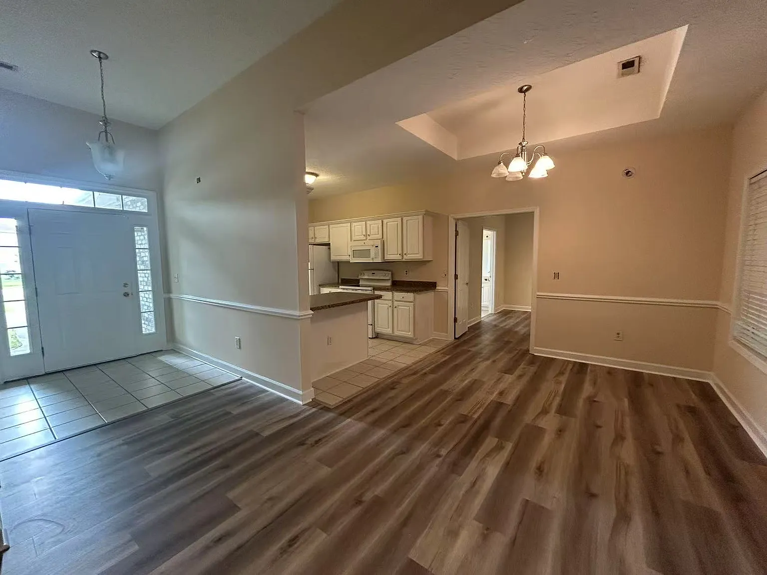 4 bed, 1850 sqft, $2,100 — Photo 4