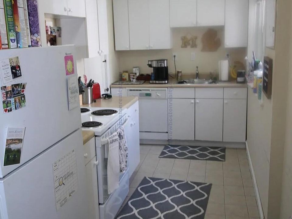 1st image of 1637 Commonwealth Ave #88