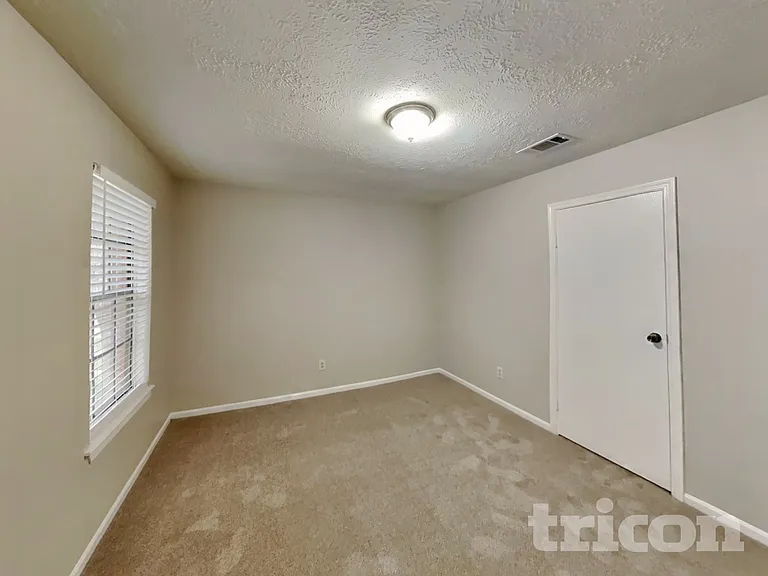 8111 Silver Fir Dr — Photo 16
