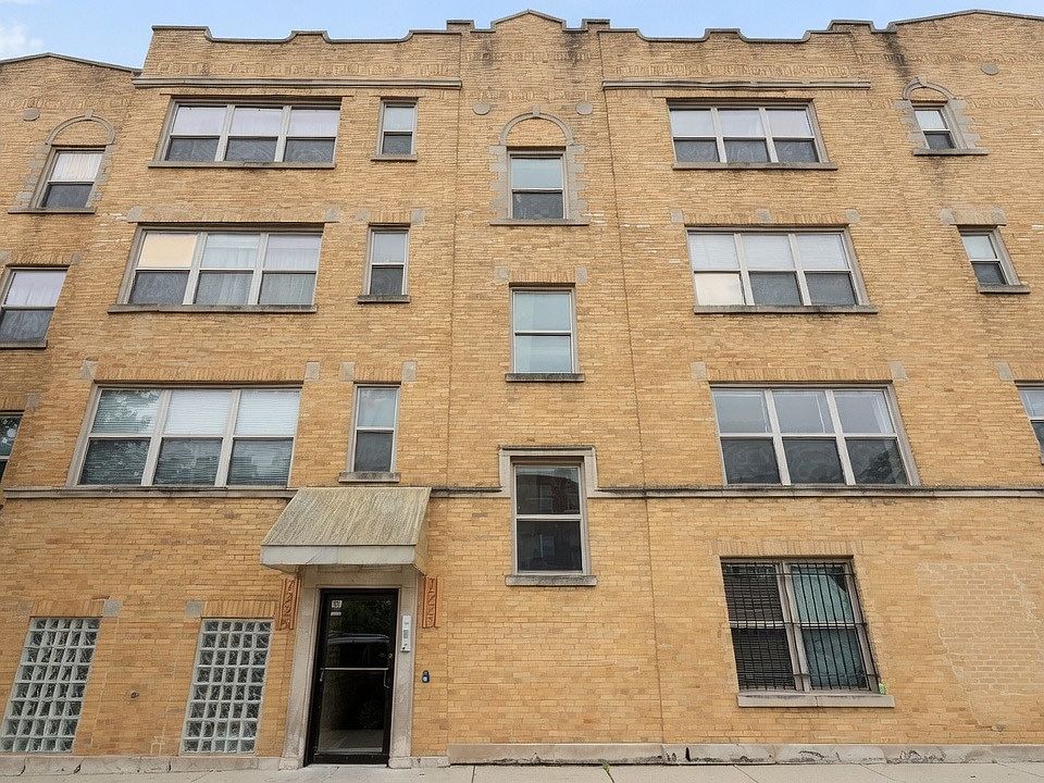 1st image of 7225 N Rogers Ave APT 3