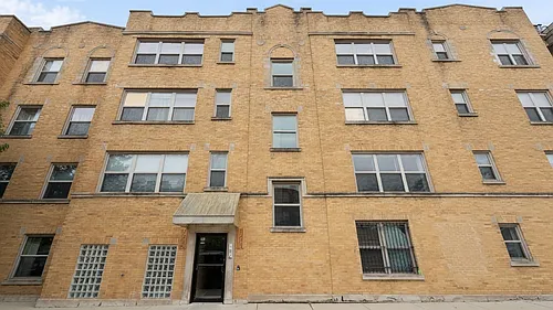 7225 N Rogers Ave #3 Photo 1 7225 N Rogers Ave #3 Photo 1