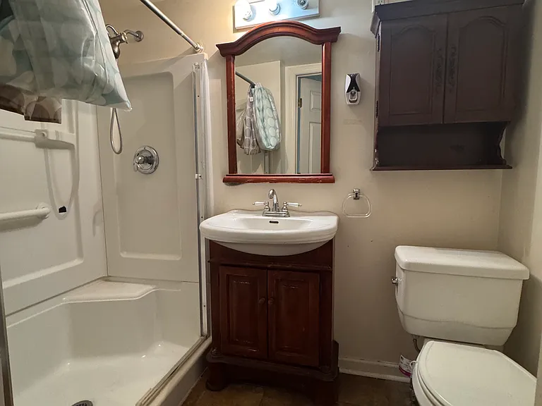 101 W Camden Wyoming Ave — Photo 8