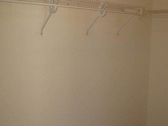 4th image of 10043 E Crescent Ave