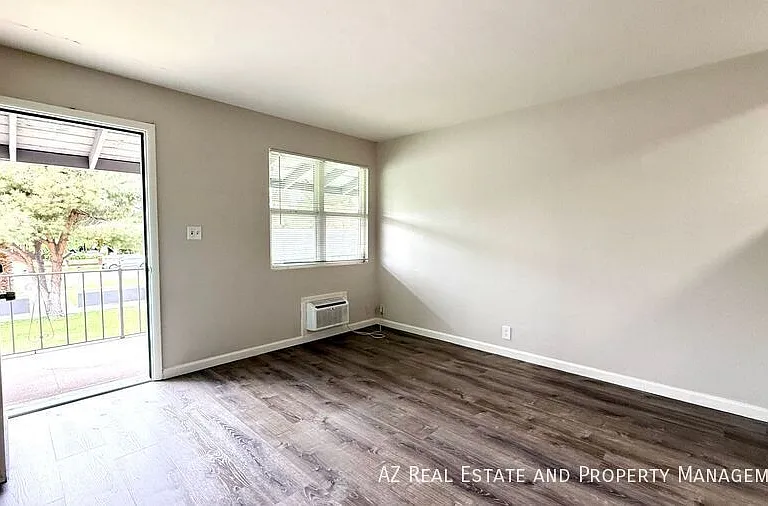 829 N 4th Ave #16 — Photo 9