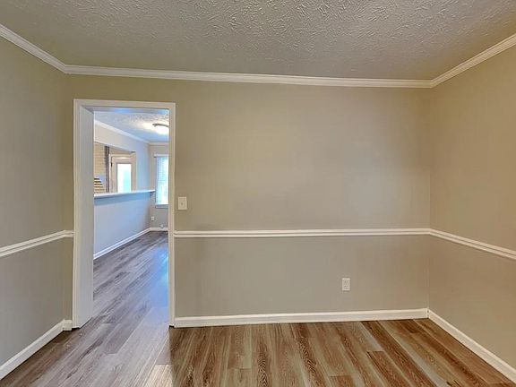 3rd image of 4609 Shannondale Ln