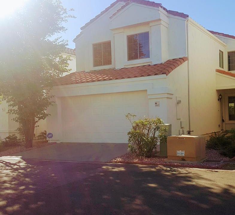 1st image of 2347 E Evans Dr