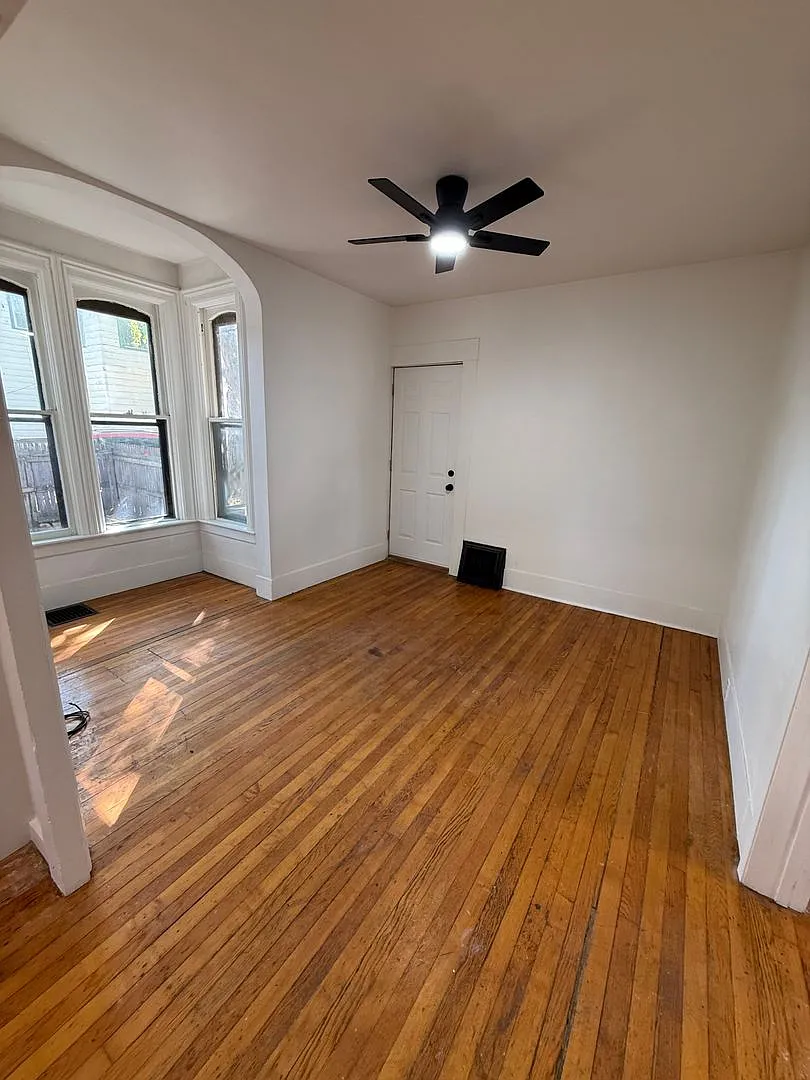 584 Mount Vernon Street — Photo 1
