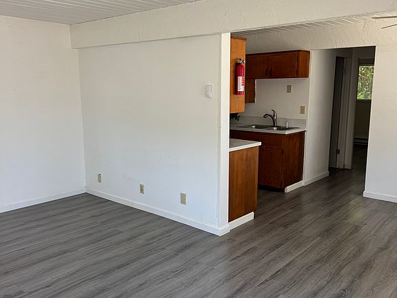3rd image of 1213 Oakhill Ave SE #1219
