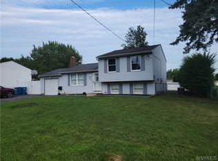 6689 Lake Shore Rd, Derby, NY 14047