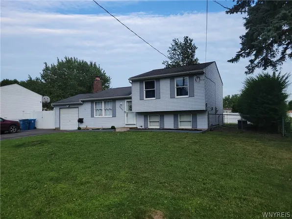 6689 Lake Shore Rd, Derby, NY 14047