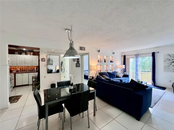 17530 NW 68th Ave APT C4008, Hialeah, FL 33015
