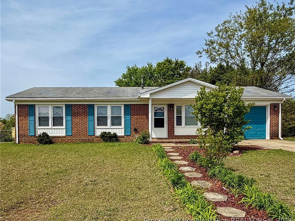 1st image of 147 Brocton Dr