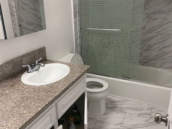3rd image of 817 Westbourne Dr #2