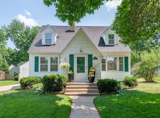 715 Holmes St S, Shakopee, MN 55379