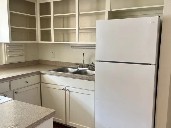 Catalina Vista Apartments