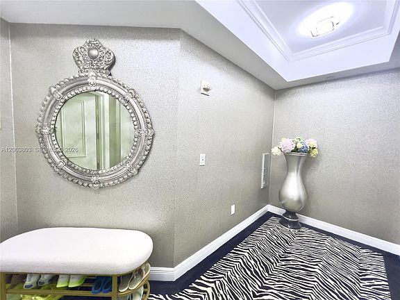 3rd image of 17875 Collins Ave #3206