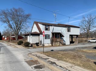 112 W Sassafras St, Selinsgrove, PA 17870