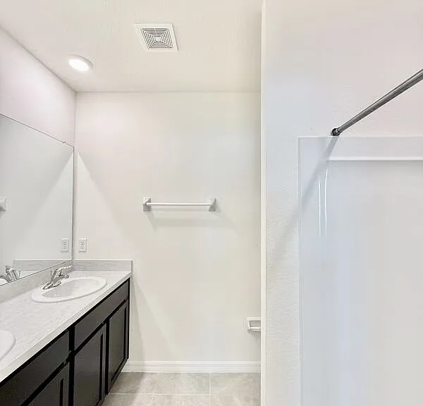 5699 Chorleywood Ln — Photo 49