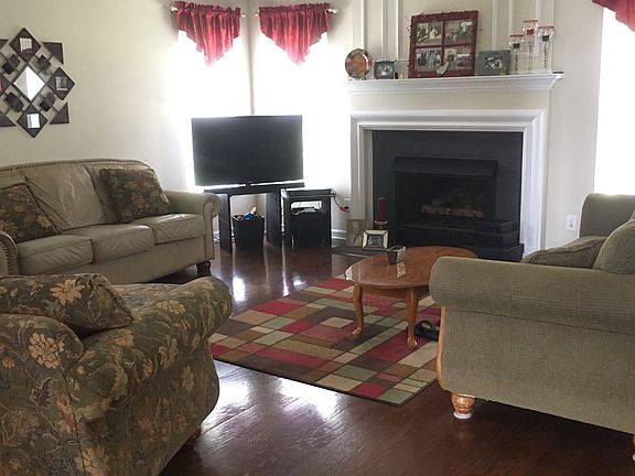 4th image of 278 Glencoe Ln