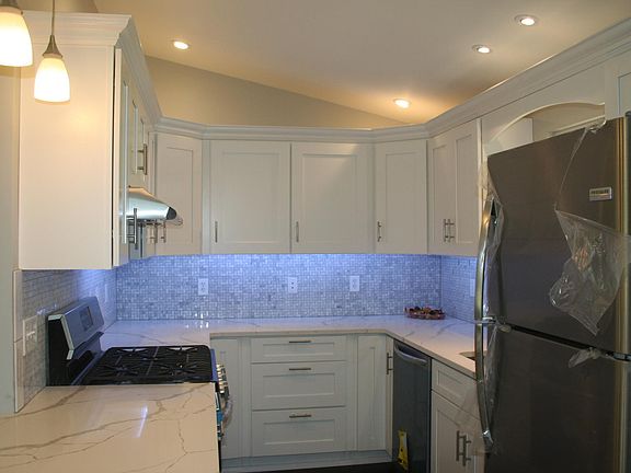4th image of 4801 Lycoming Mall Dr