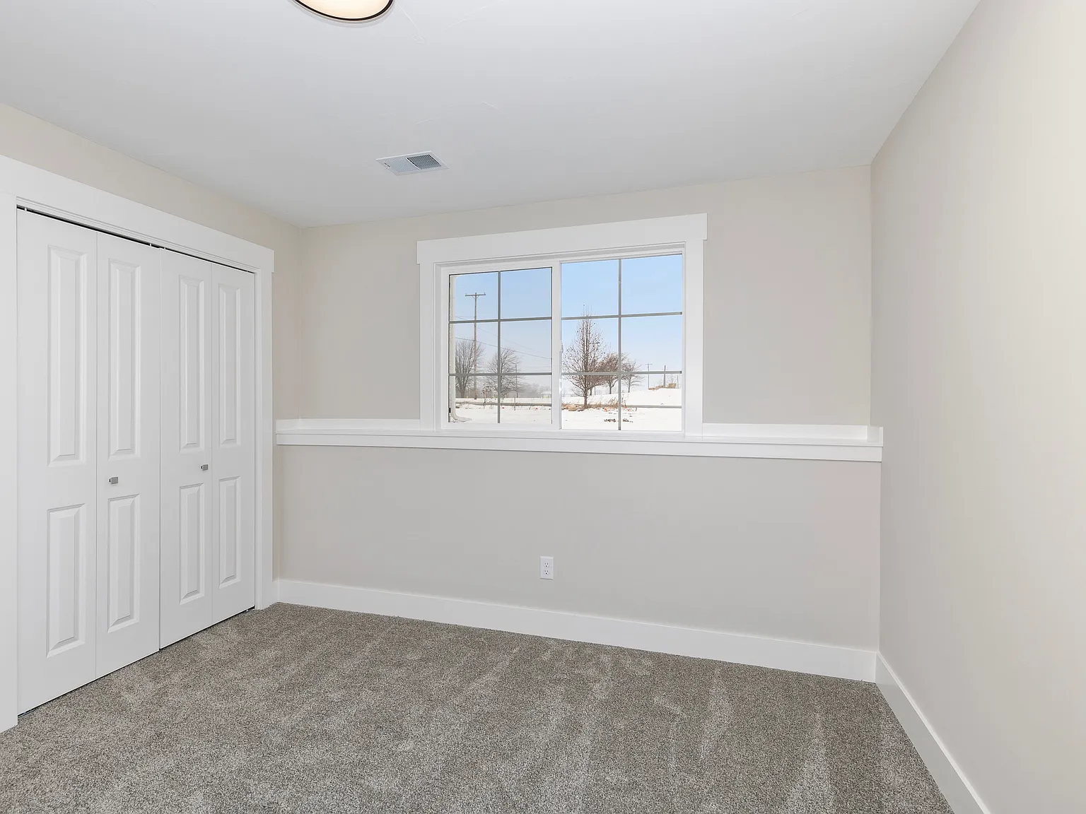 4 bed, 1819 sqft, $2,750 — Photo 3