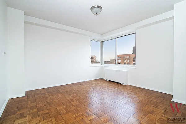Sold by Wohlfarth & Associates Inc | media 4